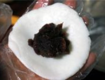豆沙晶饼家常做法 教你做软软糯糯好看又好吃的水晶饼