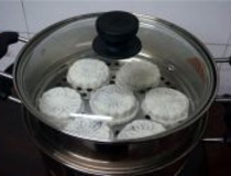 豆沙晶饼家常做法 教你做软软糯糯好看又好吃的水晶饼