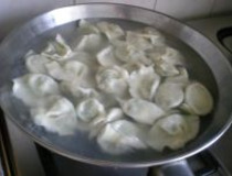 西红柿水饺如何调馅子 西红柿水饺怎么做？
