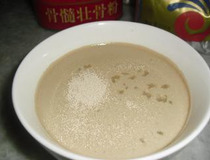 白糖米发糕的做法 在家自制米发糕做早餐简单又营养