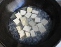 海蛎子炖豆腐做法 海蛎子炖豆腐简单做法介绍