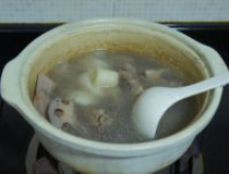 淮山排骨的做法 莲藕淮山排骨汤做法介绍